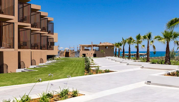 Transfer Chania Airport | Heraklion Airport from/to La Mer Resort & Spa Kavros Crete Hotel Transfers